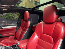 Cargar imagen en el visor de la galería, Porsche Cayenne GTS Modelo 2016