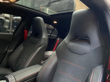 Cargar imagen en el visor de la galería, Mercedes-Benz AMG A35 4MATIC Híbrido Modelo 2023