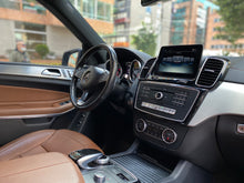 Cargar imagen en el visor de la galería, Mercedes-Benz GLS 500 4MATIC Modelo 2017