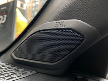 Cargar imagen en el visor de la galería, Toyota Tacoma TRD Pro Híbrida Modelo 2025