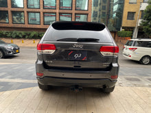 Cargar imagen en el visor de la galería, Jeep Grand Cherokee Laredo Modelo 2019