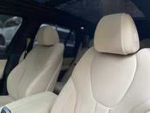 Cargar imagen en el visor de la galería, BMW X5 xDrive45E Blindada Modelo 2020