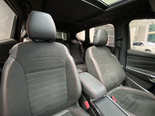 Cargar imagen en el visor de la galería, Ford Escape ST Line Modelo 2019