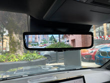 Cargar imagen en el visor de la galería, Toyota Tacoma TRD Pro Híbrida Modelo 2025