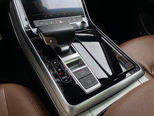 Cargar imagen en el visor de la galería, Audi Q8 Hibrida Blindada Modelo 2019