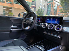 Cargar imagen en el visor de la galería, Mercedes-Benz GLB 200 Modelo 2024