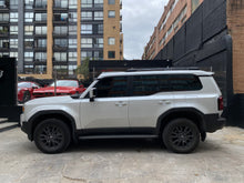 Cargar imagen en el visor de la galería, Toyota Land Cruiser Prado TXL Modelo 2025