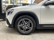 Cargar imagen en el visor de la galería, Mercedes-Benz GLB 200 Modelo 2023