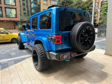 Cargar imagen en el visor de la galería, Jeep Wrangler Rubicon Sahara Modelo 2022