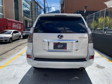 Cargar imagen en el visor de la galería, Lexus GX 460 Modelo 2022