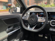 Cargar imagen en el visor de la galería, Mercedes-Benz GLA 200 Modelo 2022