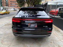 Cargar imagen en el visor de la galería, Audi Q8 Hibrida Blindada Modelo 2019
