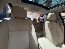 Cargar imagen en el visor de la galería, BMW 528I Modelo 2016