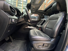 Cargar imagen en el visor de la galería, Ford Explorer XLT Modelo 2020