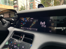 Cargar imagen en el visor de la galería, Porsche Taycan Modelo 2022