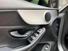 Cargar imagen en el visor de la galería, Mercedes Benz C200 Cabriolet Modelo 2018