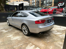 Cargar imagen en el visor de la galería, Audi A5 Sportback Modelo 2016