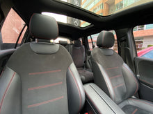 Cargar imagen en el visor de la galería, Mercedes-Benz EQB 350 4MATIC Modelo 2023