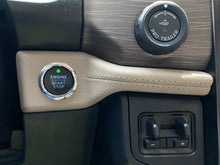 Cargar imagen en el visor de la galería, Ford Expedition Limited Modelo 2022