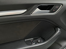 Cargar imagen en el visor de la galería, Audi A3 S-line Modelo 2015