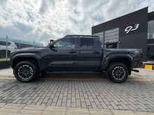 Cargar imagen en el visor de la galería, Toyota Tacoma TRD Sport Modelo 2025 - Autos 93