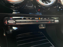 Cargar imagen en el visor de la galería, Mercedes-Benz AMG A35 4MATIC Híbrido Modelo 2023