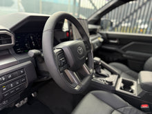 Cargar imagen en el visor de la galería, Toyota Tacoma TRD Sport Modelo 2025 - Autos 93