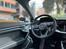 Cargar imagen en el visor de la galería, Audi A3 Sportback Modelo 2024