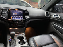 Cargar imagen en el visor de la galería, Jeep Grand Cherokee Laredo Modelo 2019