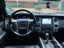 Cargar imagen en el visor de la galería, Ford Expedition Limited Modelo 2017