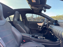 Cargar imagen en el visor de la galería, Mercedes-Benz CLA 180 Modelo 2020