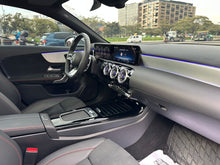 Cargar imagen en el visor de la galería, Mercedes-Benz AMG A35 4MATIC Híbrido Modelo 2023