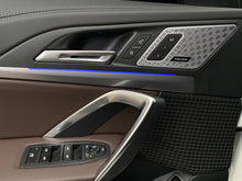 Cargar imagen en el visor de la galería, BMW IX1 xDrive30 Modelo 2025