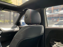 Cargar imagen en el visor de la galería, Mercedes-Benz GLA 200 Modelo 2022