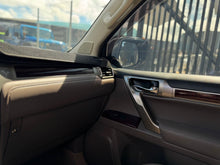 Cargar imagen en el visor de la galería, Lexus GX 460 Modelo 2016
