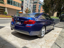 Cargar imagen en el visor de la galería, BMW 528I Modelo 2016