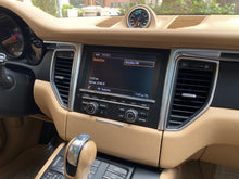 Cargar imagen en el visor de la galería, Porsche Macan Modelo 2015