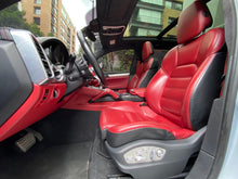 Cargar imagen en el visor de la galería, Porsche Cayenne GTS Modelo 2016