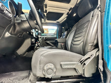 Cargar imagen en el visor de la galería, Jeep Wrangler Unlimited Modelo 2018