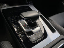Cargar imagen en el visor de la galería, Audi Q5 Sportback Híbrida Modelo 2023