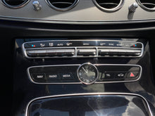 Cargar imagen en el visor de la galería, Mercedes-Benz E200 Modelo 2017