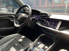 Cargar imagen en el visor de la galería, Audi A3 Sportback Modelo 2024