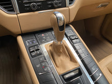 Cargar imagen en el visor de la galería, Porsche Macan Modelo 2015