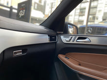 Cargar imagen en el visor de la galería, Mercedes-Benz GLS 500 4MATIC Modelo 2017