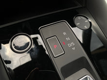 Cargar imagen en el visor de la galería, Audi A3 Sportback Modelo 2024