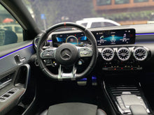 Cargar imagen en el visor de la galería, Mercedes-Benz AMG A35 4MATIC Modelo 2022