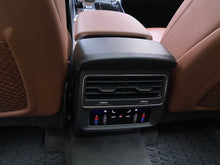 Cargar imagen en el visor de la galería, Audi Q8 Hibrida Blindada Modelo 2019