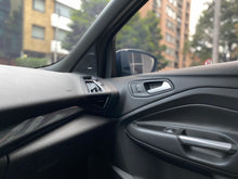 Cargar imagen en el visor de la galería, Ford Escape ST Line Modelo 2019