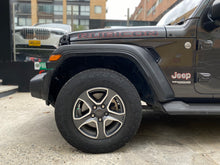 Cargar imagen en el visor de la galería, Jeep Wrangler Unlimited Modelo 2021