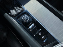 Cargar imagen en el visor de la galería, Volvo S60 T5 R-Design Modelo 2021